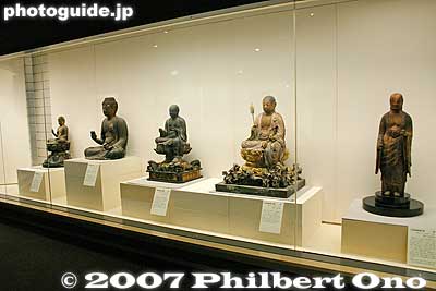 Ritto History Museum's buddha statues 栗東歴史民俗博物館
Keywords: shiga ritto history museum buddha statue
