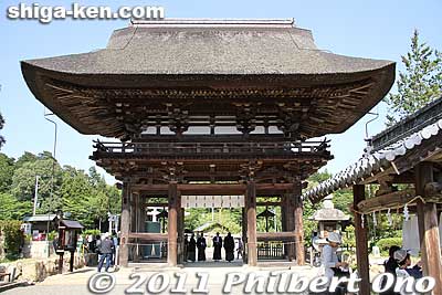 Namura Shrine's Romon Gate, Ryuo, Shiga. Important Cultural Property.
Keywords: shiga ryuo-cho ryuou namura japanshrine jinja