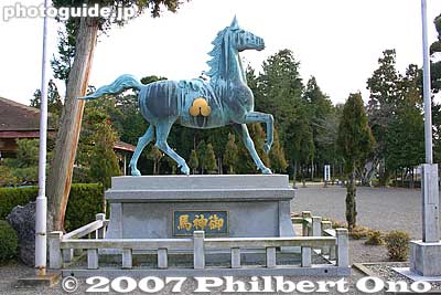Sacred horse statue
Keywords: shiga ryuo-cho ryuou namura shrine jinja