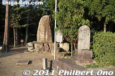 Stone monuments marking the Namura Shrine's east section.
Keywords: shiga ryuo-cho ryuou namura shrine jinja