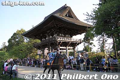 Keywords: shiga ryuo-cho ryuou namura shrine jinja Sekku Matsuri festival yabusame horseback archery