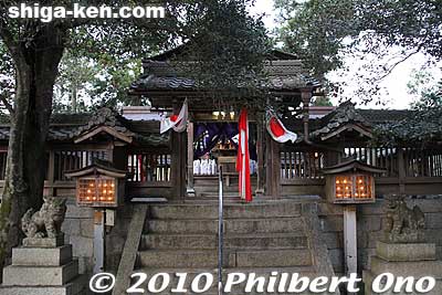 Kobiyoshi Shrine's Honden main hall.
Keywords: shiga ryuo-cho kobiyoshi jinja shrine yuge himatsuri fire festival 