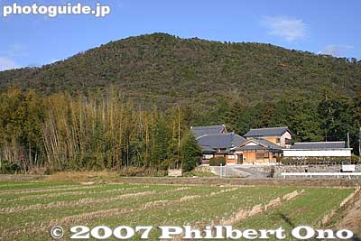 Mt. Yukinoyama and Ryuoji Temple. [url=http://goo.gl/maps/Y3j82]MAP[/url]
Keywords: shiga ryuo-cho ryuoh-cho mountain mt. yukinoyama