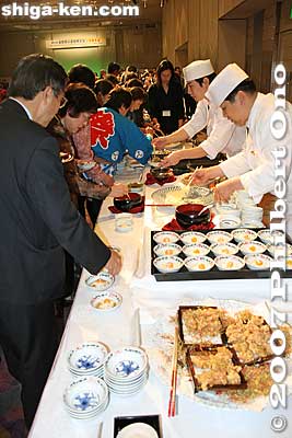 Food, finally! All from Shiga. Lots of fish, and funa-zushi too.
Keywords: 2007 shiga kenjinkai international convention otsu prince hotel