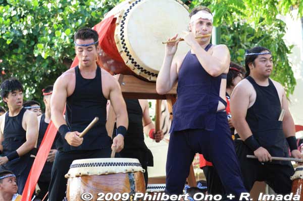 Taiko troupe
Keywords: hawaii honolulu waikiki pan-pacific festival matsuri in