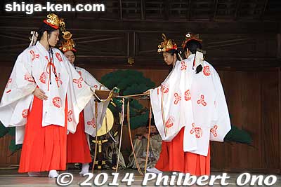 Keywords: shiga taga taisha shrine new year hatsumode maiden kagura sacred dance