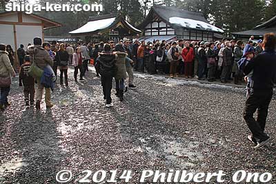 Most of the snow had melted.
Keywords: shiga taga taisha shrine new year&#039;s hatsumode maiden kagura sacred dance