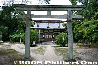 Toju Shrine
Keywords: shiga takashima adogawa nakae toju confucian philosopher scholar shinto shrine torii