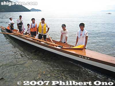 Boys posing for a picture at Sugaura
Keywords: shiga takashima imazu junior high school rowing club lake biwa