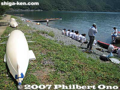 Lunch break at Sugaura, a scenic lakeside town. It is also where the scenic Oku Biwako Parkway road starts.
Keywords: shiga takashima imazu junior high school rowing club lake biwa