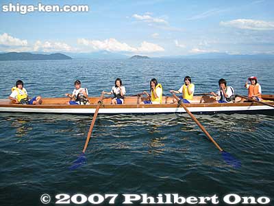All-girl crew pose for a picture. The rowing club has more girls than boys. はい、ポーズ！
Keywords: shiga takashima imazu junior high school rowing club lake biwa