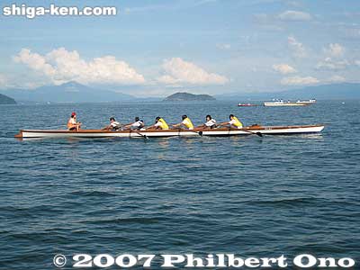 Sleek boat slicing through the water.
Keywords: shiga takashima imazu junior high school rowing club lake biwa regattabest