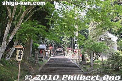 Steps to the shrine's hall.
Keywords: shiga takashima omizo matsuri festival float 