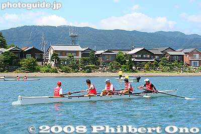 Quadruple with cox. This boat belongs to the NPO. The races were separate for men and women.
Keywords: shiga takashima imazu regatta lake biwa rowing race boats