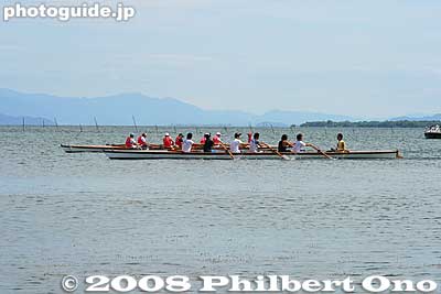 Fixed-seat boat race.
Keywords: shiga takashima imazu regatta lake biwa rowing race boats fixed-seat