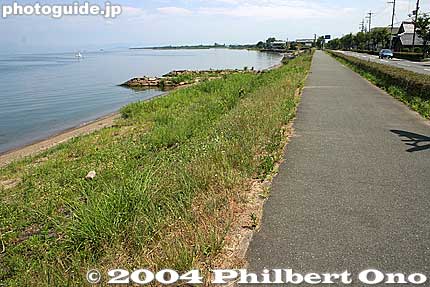 Shin-Asahi has a nice bicycle path along the lake shore.
Keywords: shiga takashima shin-asahi lake biwa 