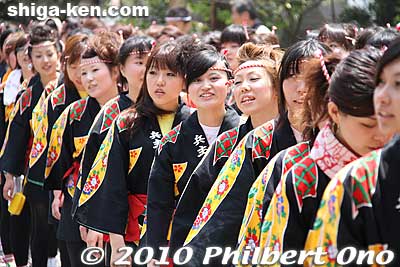 Ayame girls at Hyozu Matsuri.
Keywords: shiga yasu hyozu taisha shrine matsuri5 festival mikoshi portable shrine