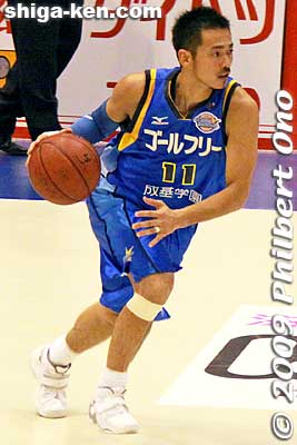 FUJIWARA Takamichi #11 is also the team captain as he was last season.
Keywords: shiga yasu lakestars pro basketball game bj-league Takamatsu Five Arrows 