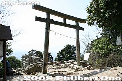 Shrine and torii at the summit.
Keywords: shiga yasu mt. mikami mountain hiking forest trees torii