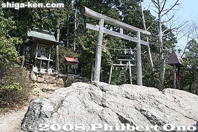 This is almost near the mountain's peak.
Keywords: shiga yasu mt. mikami mountain hiking forest trees torii shinto shrine