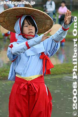 Rice-planting festival dancer, Yasu, Shiga Pref.
Keywords: shiga yasu rice paddy paddies planting festival o-taue matsuri matsuribijin