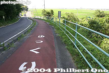 Cycling path in Notogawa, Higashi-Omi.
Keywords: shiga prefecture notogawa higashiomi water wheel