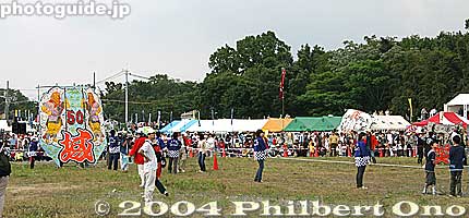 Mini kite flying contest. The flying portion of the kite contest is held.
Keywords: shiga yokaichi giant kite festival 滋賀県　八日市　大凧祭り