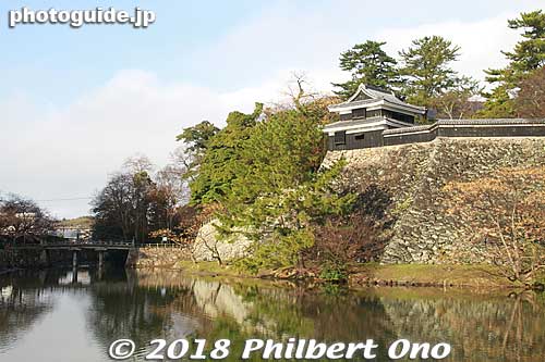 South Turret overlooking the Shimane Prefectural Capital.
Keywords: shimane matsue castle national treasure
