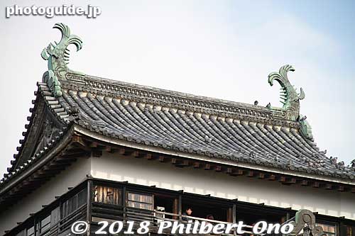 Shachi ornaments on Matsue Castle.
Keywords: shimane Matsue Castle National Treasure
