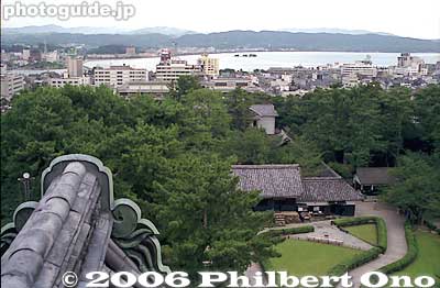 View of Lake Shinji from Matsue Castle.
Keywords: shimane Matsue Castle National Treasure