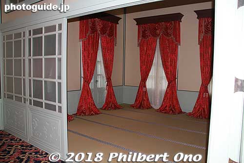 Bedroom for the Crown Prince Yoshihito.
Keywords: shimane Matsue Castle kounkaku guesthouse