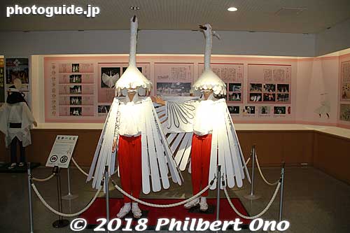 Second floor of Tsuwano's Japan Heritage Center explained the local Sagimai White Heron Dance.
Keywords: shimane tsuwano