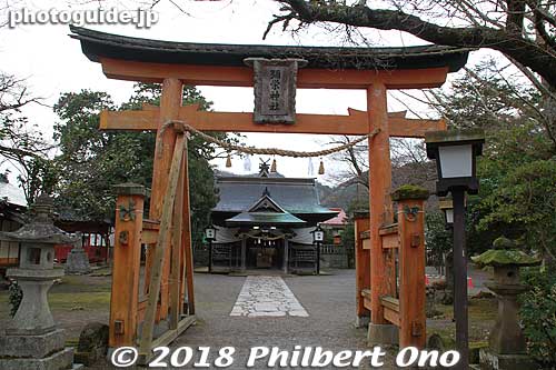 Near Taikodani Inari Jinja Shrine is anotjer Shinto shine named Yasaka Jinja.
Keywords: shimane tsuwano Taikodani Inari Jinja Shrine