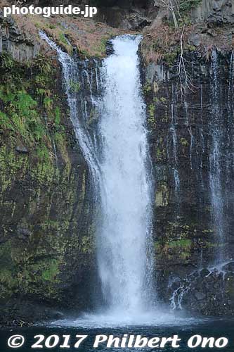 Shiraito Falls in Fujinomiya, Shizuoka.
Keywords: shizuoka Fujinomiya shiraito waterfalls japanriver