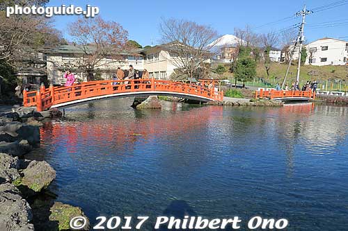 Wakutama-ike Pond (湧玉池)
Keywords: shizuoka Fujinomiya Fujisan Hongu Sengen Taisha Shrine shinto