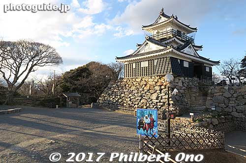 Hamamatsu Castle's main tower within the castle tower bailey. 天守曲輪
Keywords: shizuoka Hamamatsu Castle