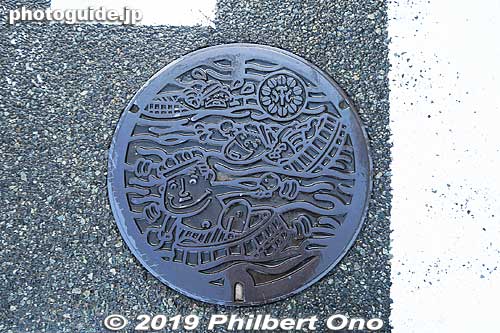 Manhole in Ito, Shizuoka.
Keywords: shizuoka ito onsen hot spring manhole