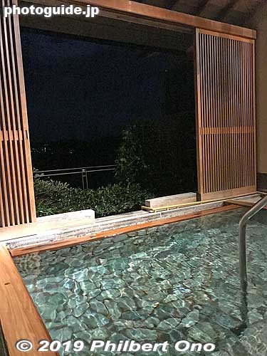 Seizan Yamato Ryokan hot spring bath.
Keywords: shizuoka ito onsen hot spring