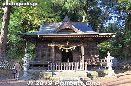 Hie Jinja Shrine in Shuzenji, Shizuoka. 日枝神社
拝殿
Keywords: shizuoka izu shuzenji onsen hot spring