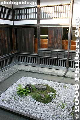 Rock garden inside the palace
Keywords: shizuoka prefecture kakegawa castle yamauchi kazutoyo