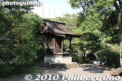 Miyajima
Keywords: shizuoka mishima rakujuen garden 