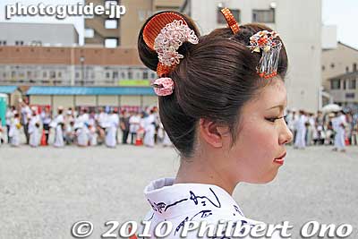 Shimada-ryu hairstyle at Shimada Mage Matsuri, Shizuoka.
Keywords: shizuoka shimada shimada-ryu hairstyle geisha women dancers matsuri festival matsuribijin