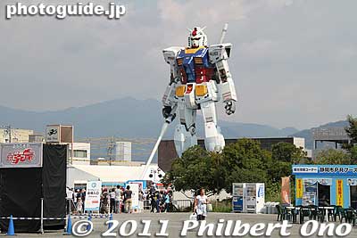 The giant Gundam is the main attraction by far.
Keywords: shizuoka higashi giant gundam statue hobby fair 