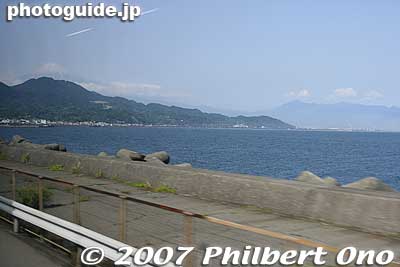 Yui with a view of Mt. Fuji.
Keywords: shizuoka yui