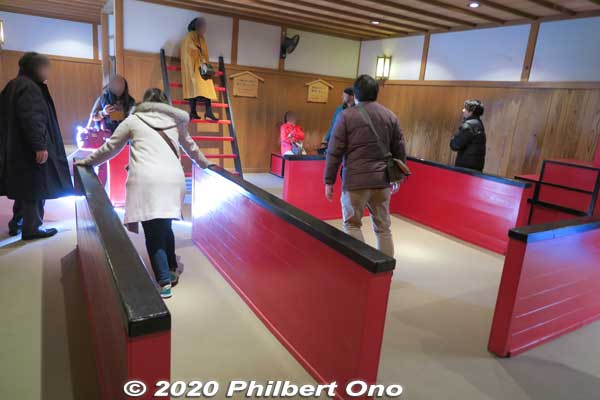 Ninja Training Hall has a steep incline creating an optical illusion.
Keywords: tochigi Edo Wonderland Nikko Edomura