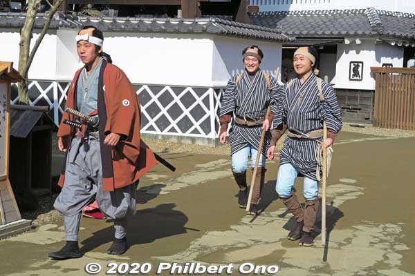 Oh-oh, the Edo police are on the prowl, looking for criminals. At Edo Wonderland in Nikko, Tochigi.
Keywords: tochigi Edo Wonderland Nikko Edomura japansamurai