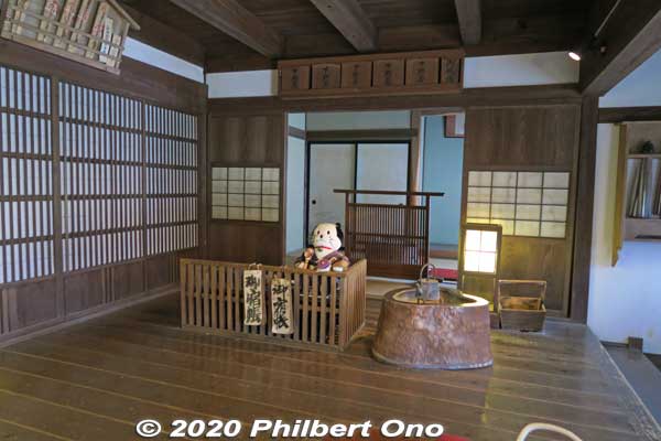 Hatago inn reception desk where you pay your bill. 旅籠屋
Keywords: tochigi Edo Wonderland Nikko Edomura