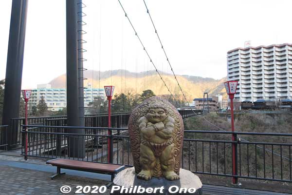 Other side of the bridge has the Tateiwa Promenade is a walking path.
Keywords: tochigi nikko Kinugawa Onsen