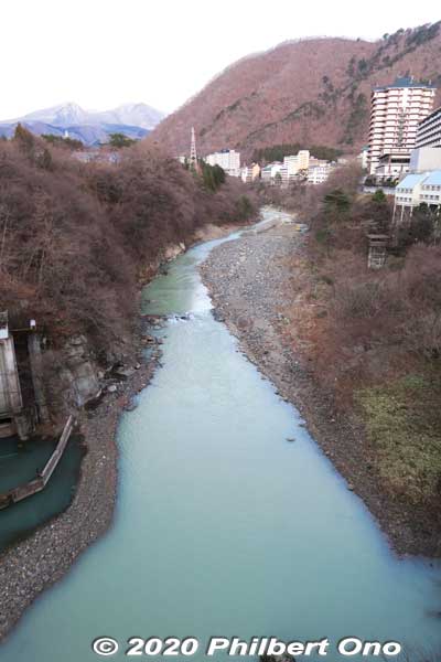 Kinugawa River as seen from Kinutateiwa Bridge.
Keywords: tochigi nikko Kinugawa Onsen