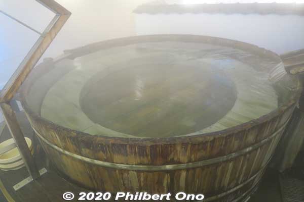 Round, barrel bath.
Keywords: tochigi nikko Kinugawa Onsen Park Hotels hot spring